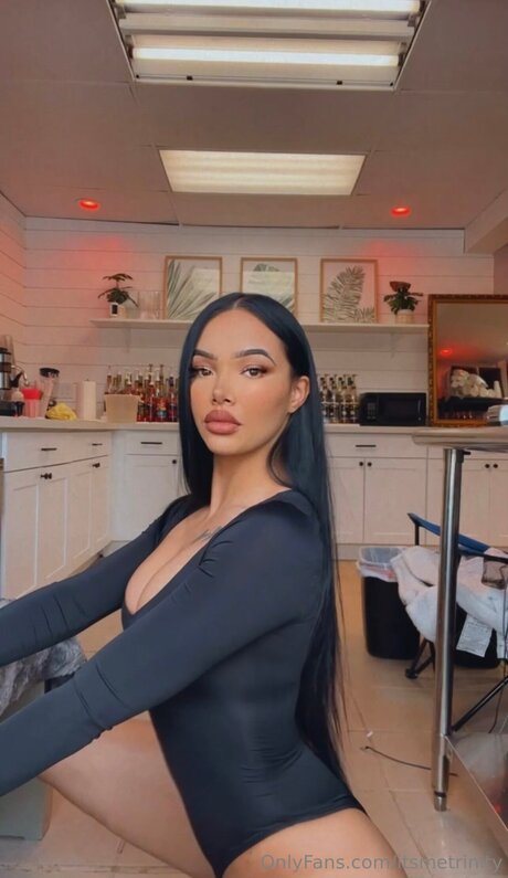 Itsmetrinity star art photos