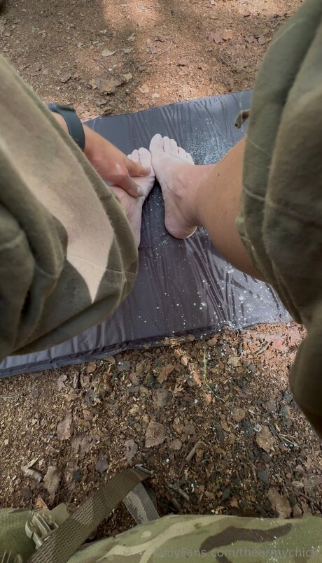 Thearmychick high quality model pictures