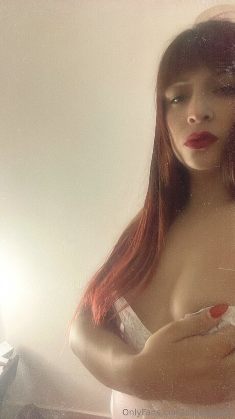 Daniiciienta adult star img