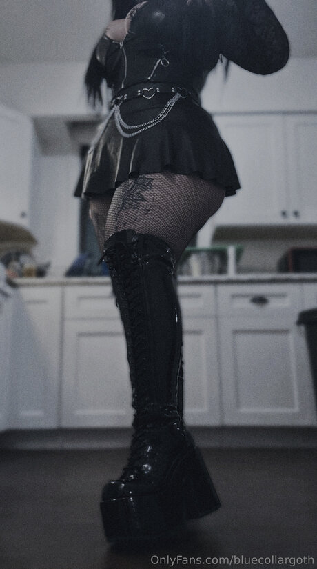 Bluecollargoth high quality star pic