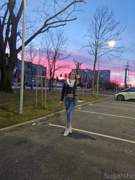 Sugarche model free picture