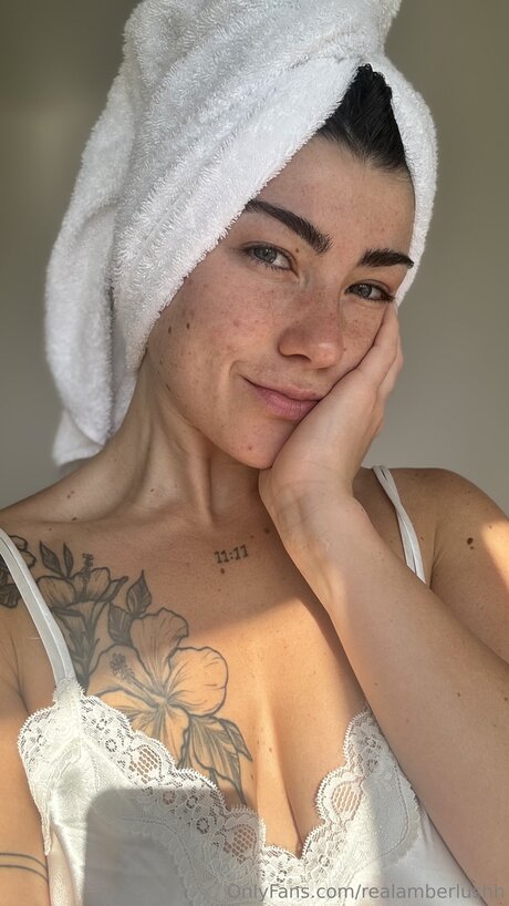 Realamberlushh xxx pornstar photos