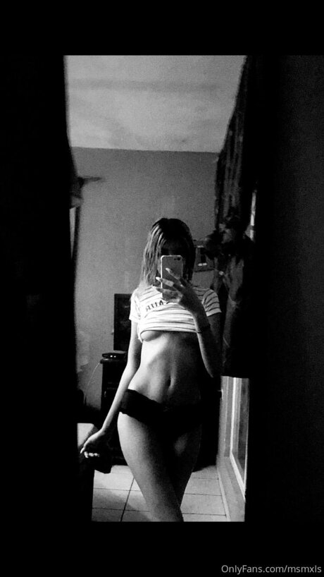 Mlssxx nude model gallery