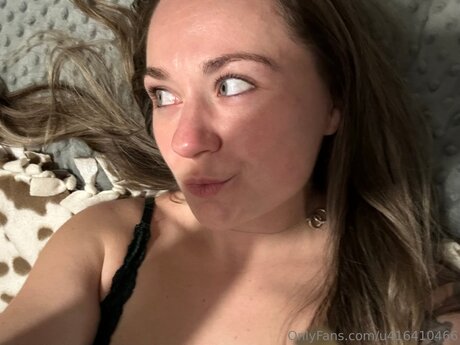 U416410466 naked model pics