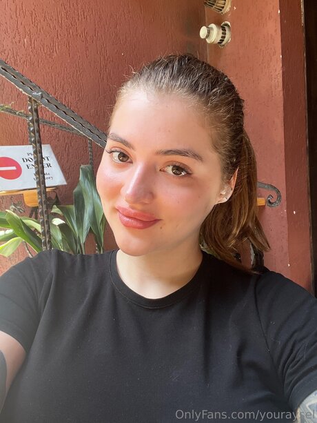 Youraysel actress pics