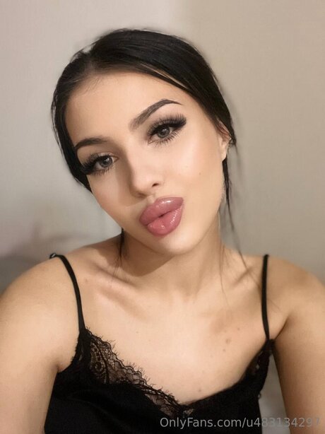 U483134297 free actress img