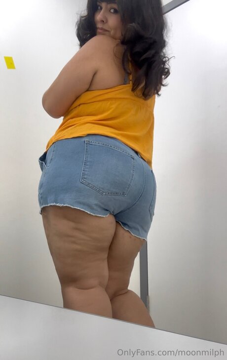 Moonmilph sexy model picture