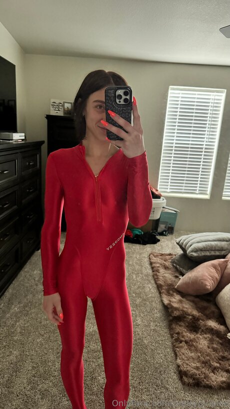 Naughtsoshhy model beautiful pic