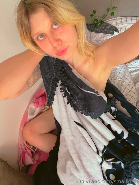 My Blushy Kittn Free sexy model pics