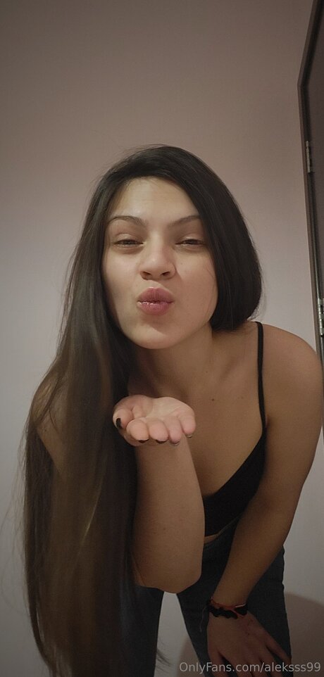 Aleksss99 erotic actress image