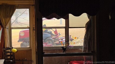 U257553590 perfect actress photos