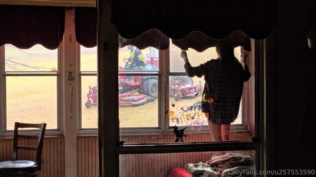 U257553590 model hot picture