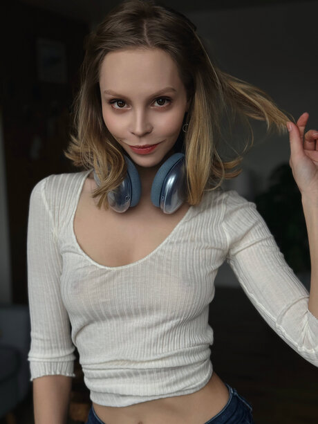 Nikki Mills Private model erotic archive