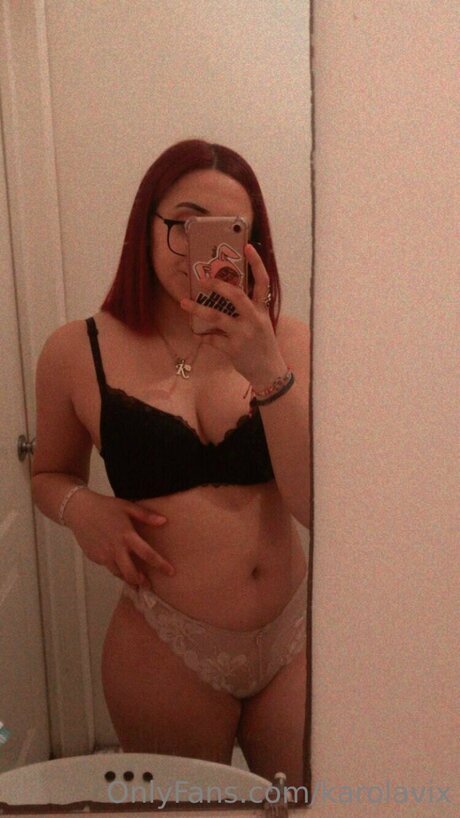 Karolavix star hot archive