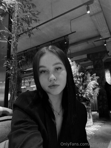 Bellastars erotic star archive