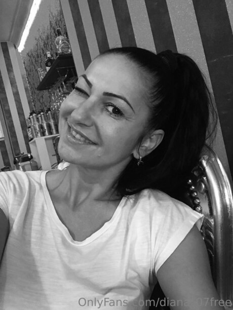 Diana 07free sexy pornstar pic