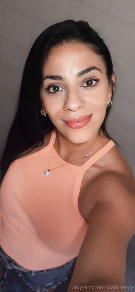 Tugatitavis nudes star image