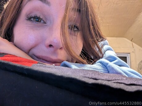 U445532880 model hd picture