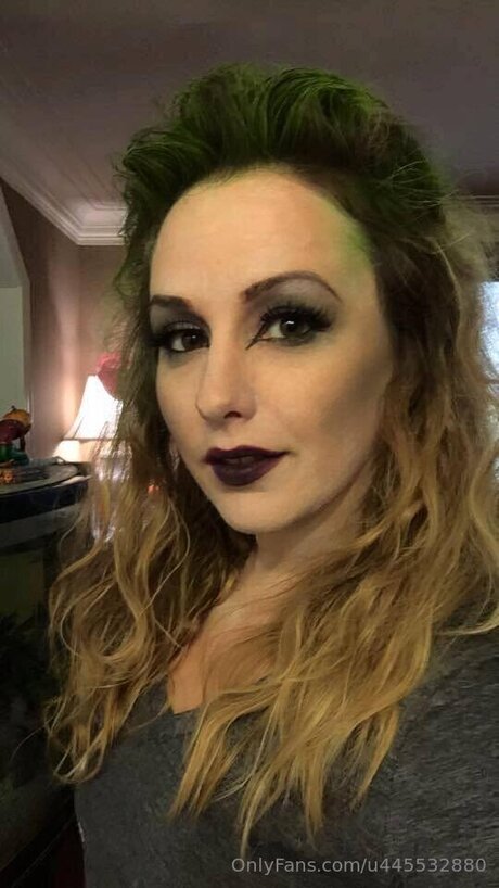 U445532880 beautiful pornstar photo