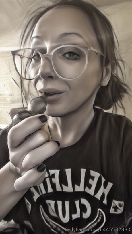 U445532880 Profile pic