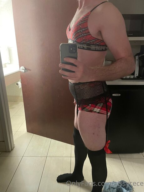 Sissycece star top pic