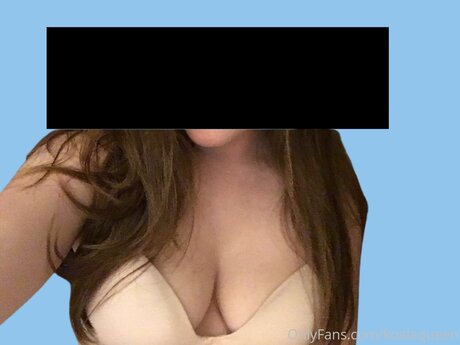 Koalaqueen model art galleries