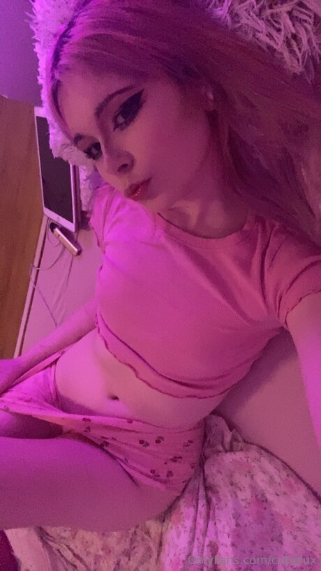 Cutielux pornstar adult image