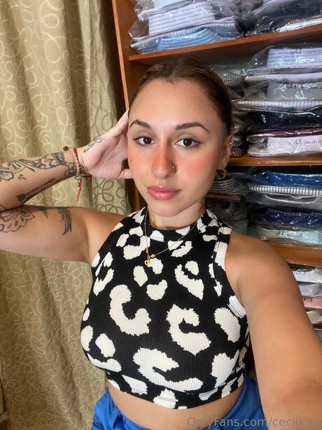 Ceciikiss star high quality picture