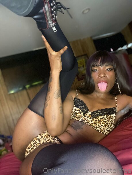 Souleaterfree hot model archive