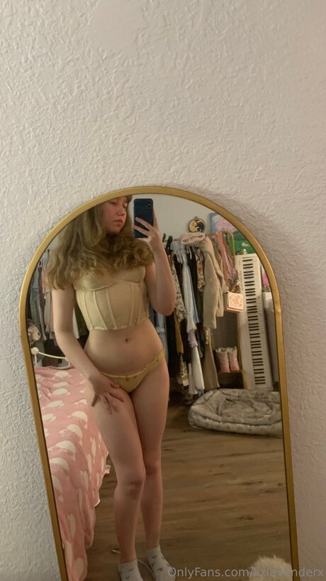 Lizlavenderx model high quality photo