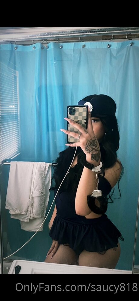 Saucy818 nude star pictures