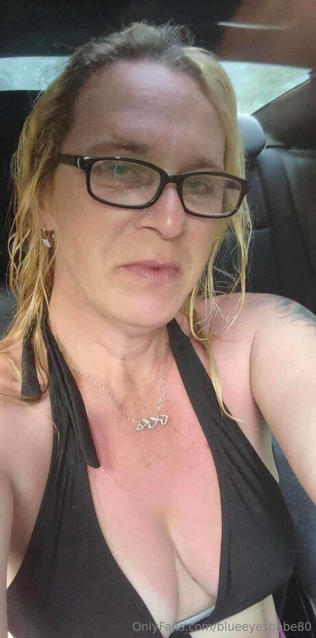 Blueeyesbabe80 model best pics