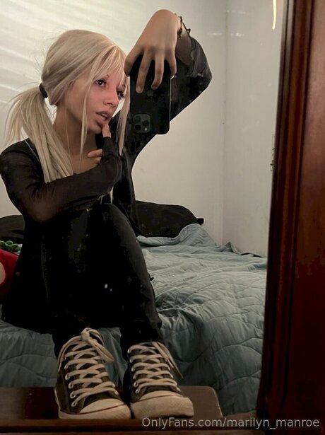 Marilyn Manroe model exclusive pic