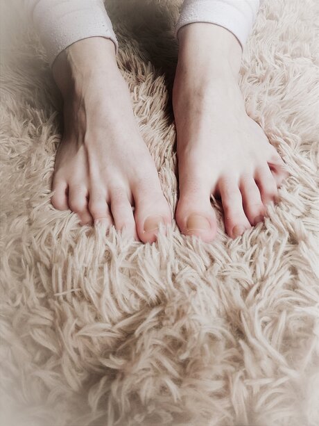 Goddessblondiefeet pornstar img