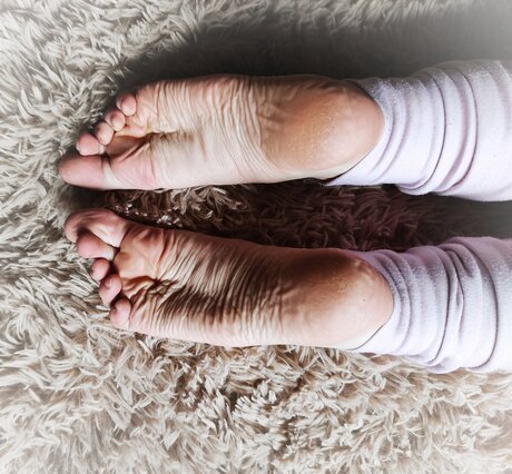 Goddessblondiefeet model naked img