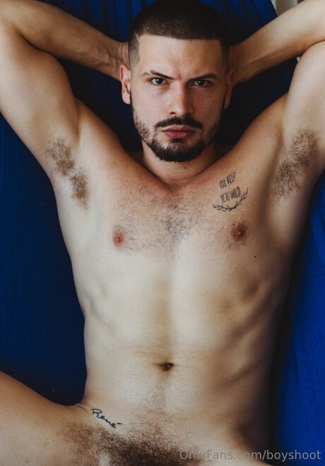 Boyshoot star adult pic