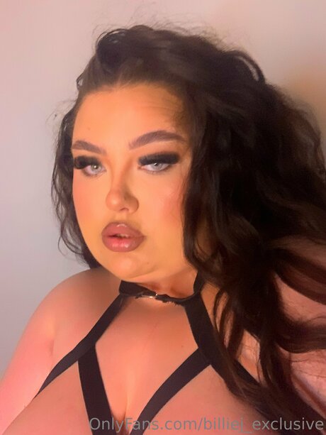 Billiejofficiall star exclusive picture