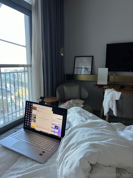 Dr Louren best star img