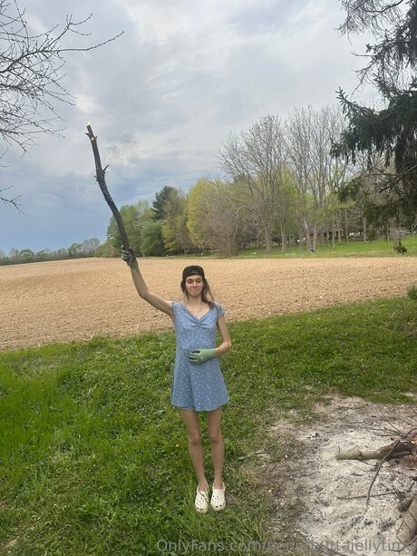 Penutbuttajellytime star erotic pics