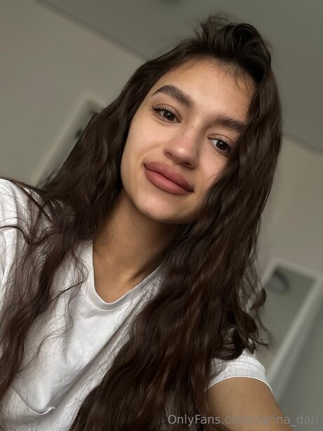 Darina Dari pornstar sexy gallery