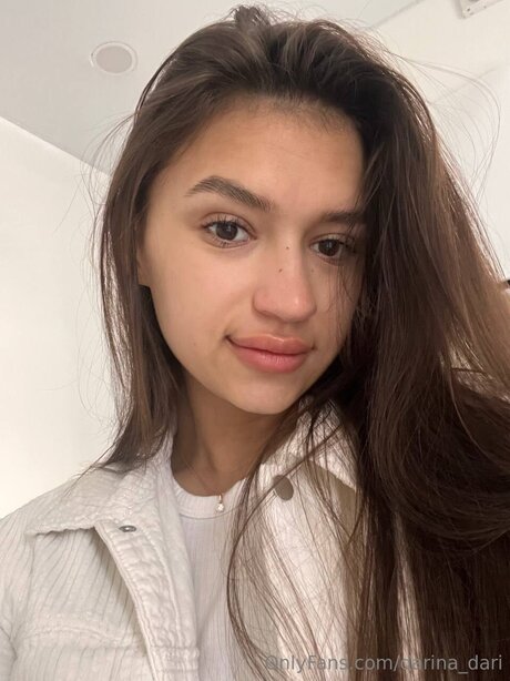 Darina Dari pornographic actress photos