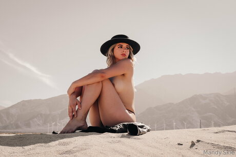 Mandy Skie model beautiful gallery