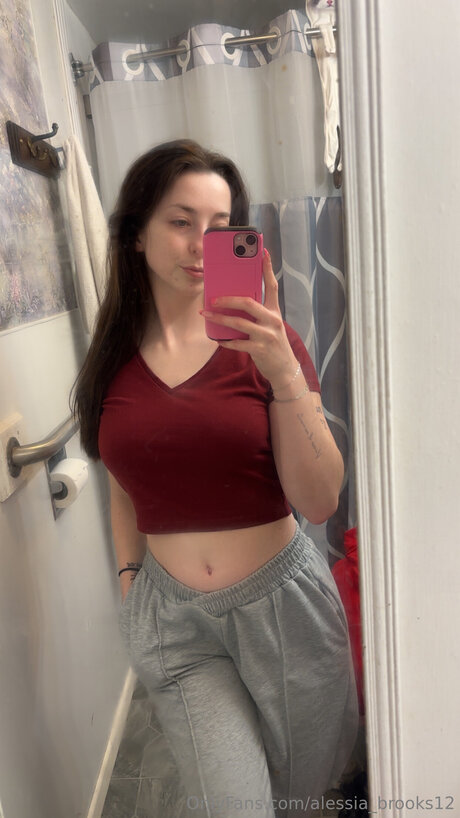 Alessia Brooks12 pornstar top image