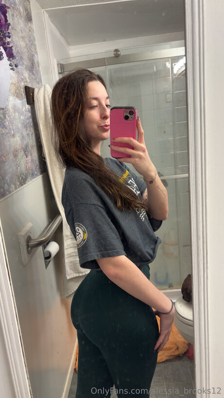 Alessia Brooks12 model free images