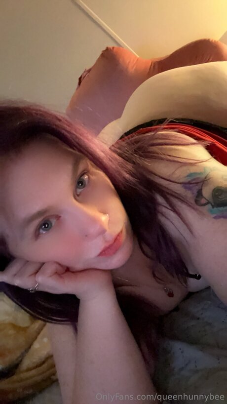 Blueyedkitten77 pornographic star pic