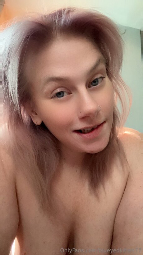 Blueyedkitten77 top actress photos