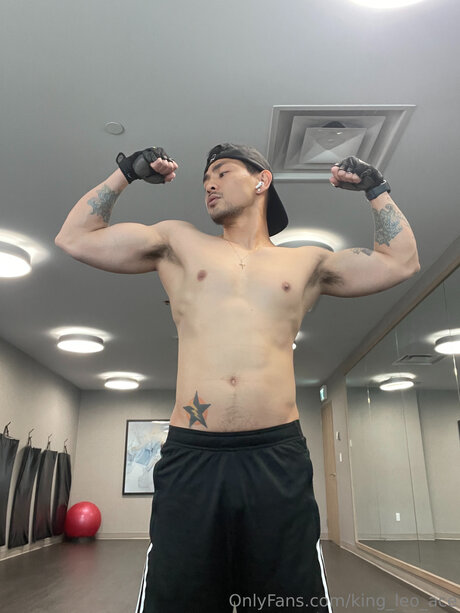 King Leo Ace xxx model pictures