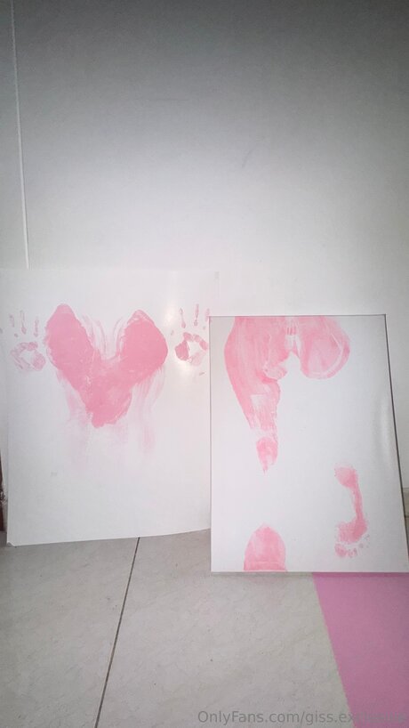 Giss Exclusive star erotic photo