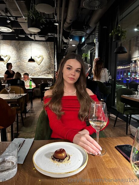 Bananaju1ce star pretty photo