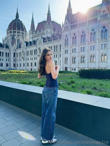 Bananaju1ce star top picture